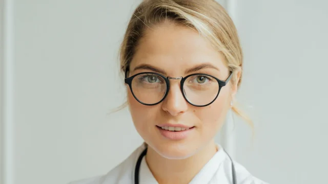 pexels-shkrabaanthony-5215024