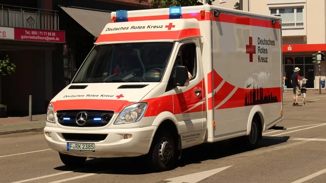 rescue-service-4975223_1280